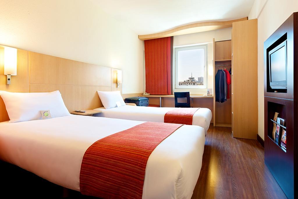 Ibis Chuzhou 1912 Hotell Exteriör bild