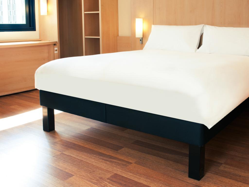 Ibis Chuzhou 1912 Hotell Exteriör bild