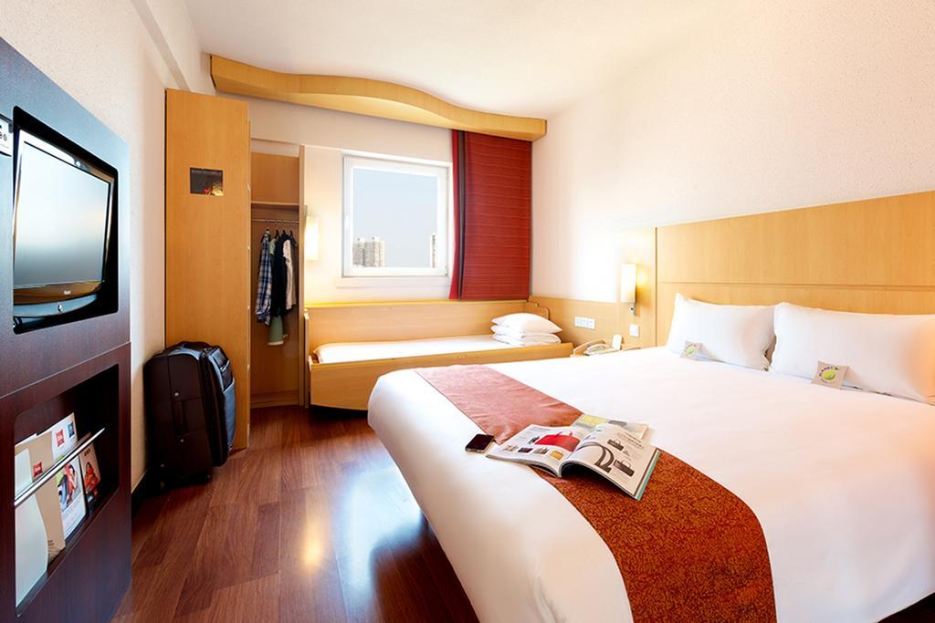 Ibis Chuzhou 1912 Hotell Exteriör bild