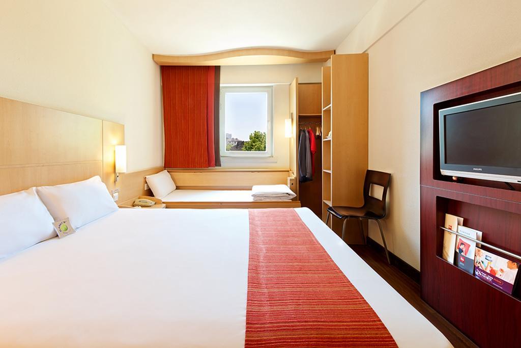 Ibis Chuzhou 1912 Hotell Exteriör bild