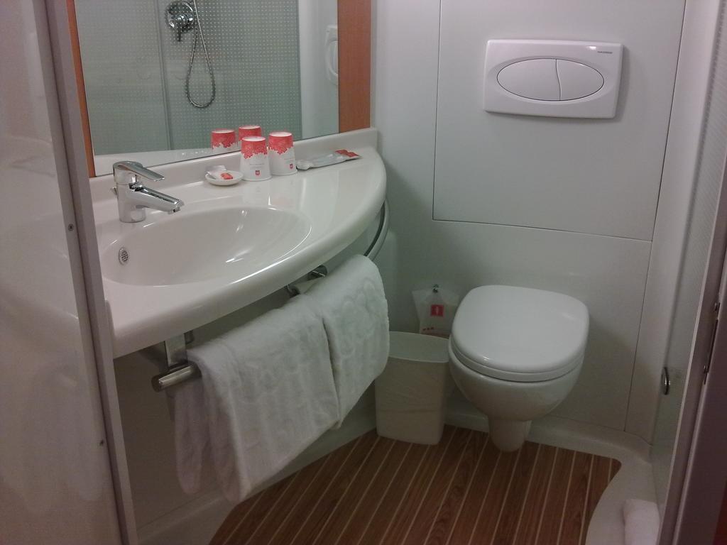 Ibis Chuzhou 1912 Hotell Exteriör bild