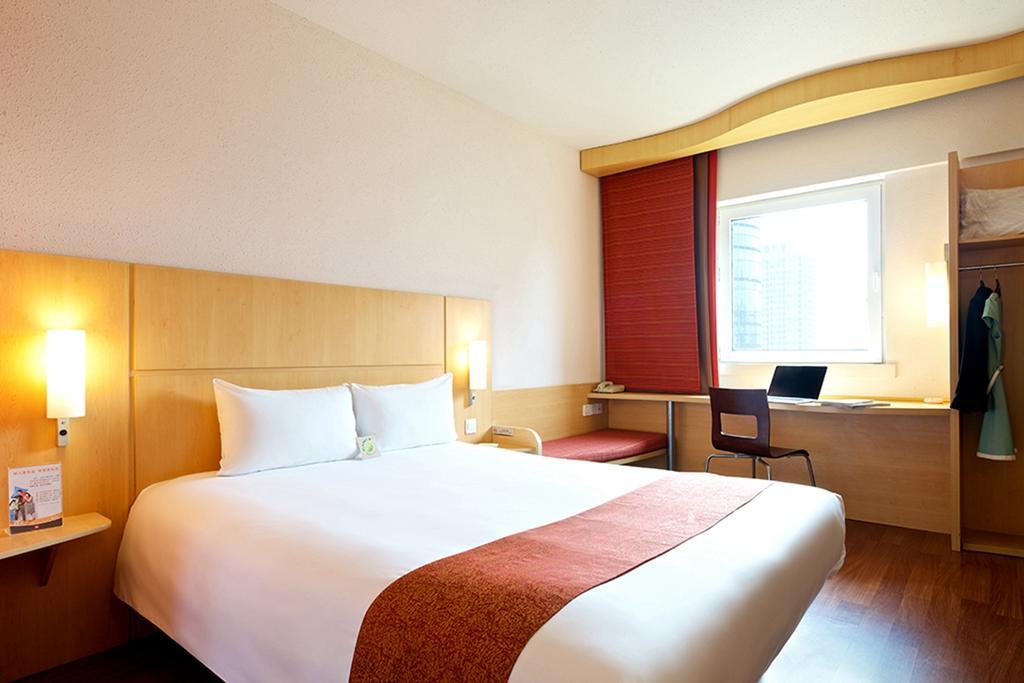 Ibis Chuzhou 1912 Hotell Exteriör bild